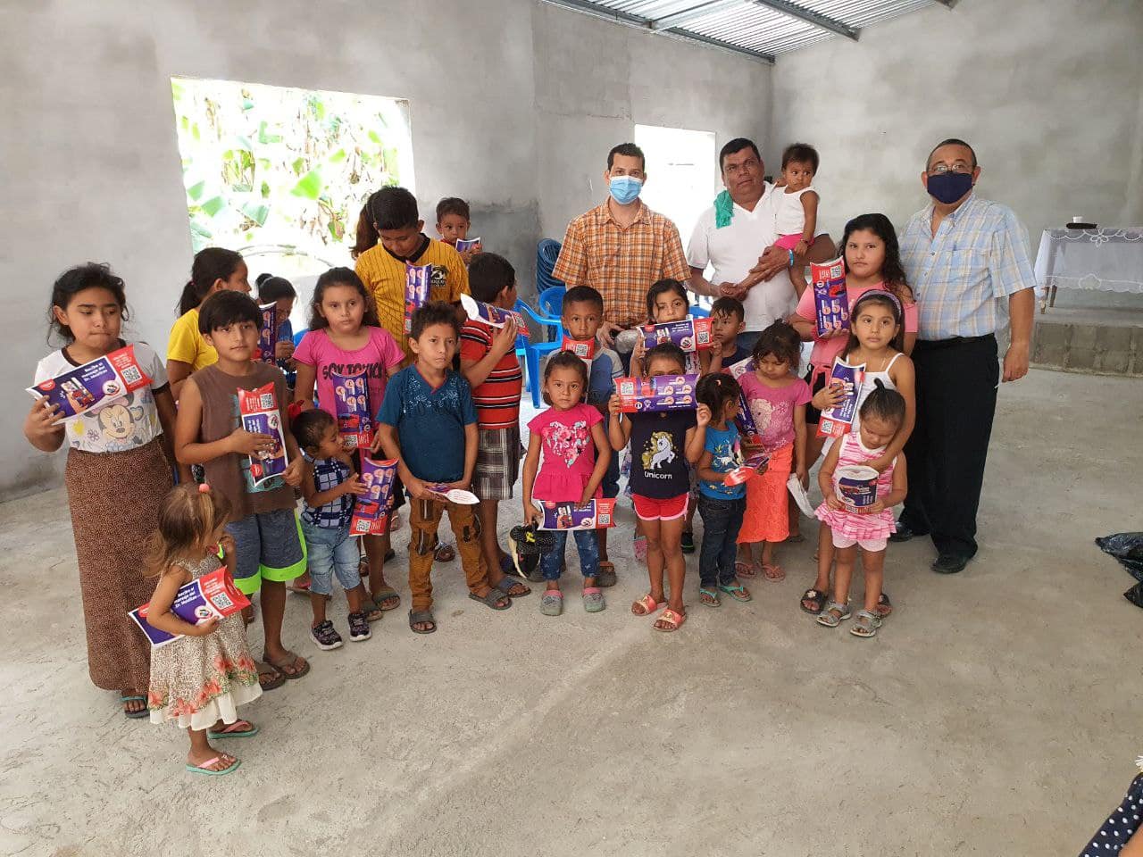 Children with Pastor Batarse
